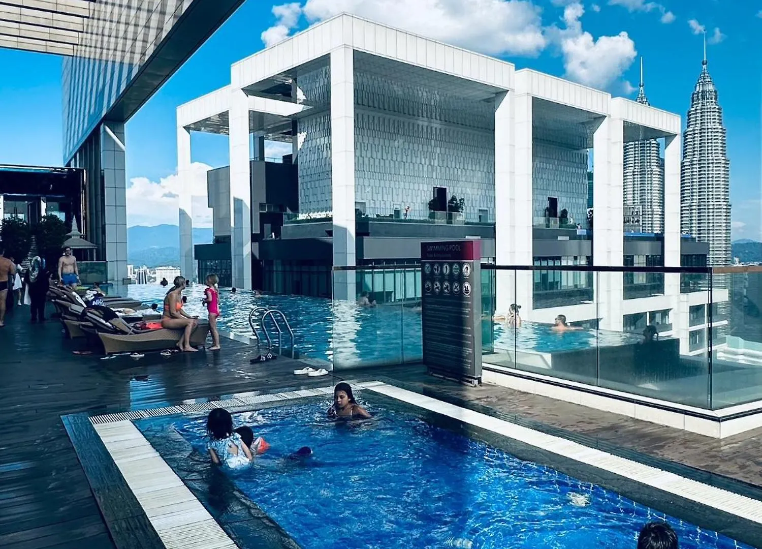 Klcc Suites At Platinum Kuala Lumpur